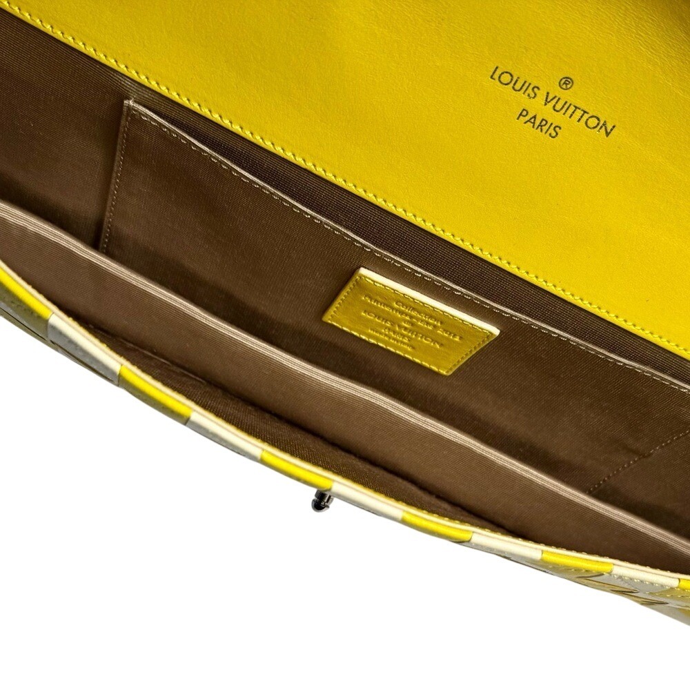 Louis Vuitton 2013 runway bag never used comes w/ dust bag(original) and‎ a box. - Picture 11 of 13